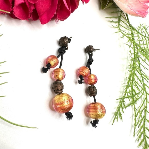 Vintage Jewelry - VINTAGE⚜️Retro Spun Glass Beaded Clip Earrings